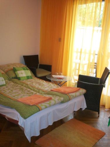  Attila Apartman, Pension in Siófok