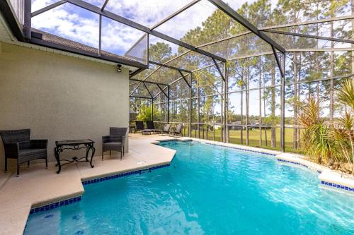 New Villa with Pvt Pool breathtaking View and Amenities Included - image 4