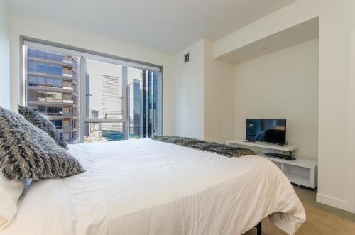Cityscape Luxury High-Rise 1-Bedroom detail
