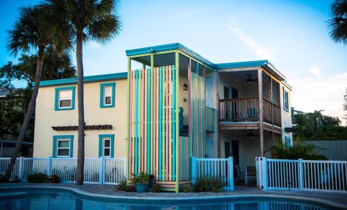 301 Avenida Del Norte - Siesta Key Village Condo - main image
