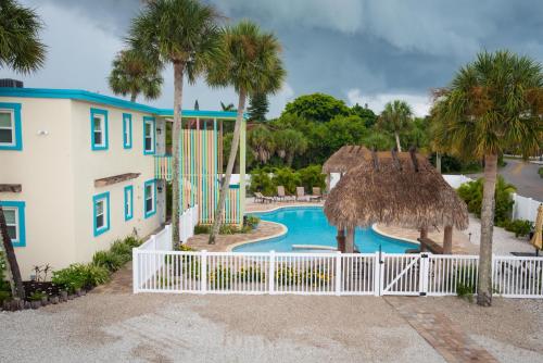301 Avenida Del Norte - Siesta Key Village Condo - image 6