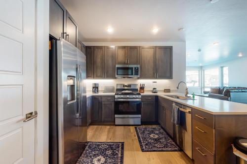 Sail Lofts 108 - image 6
