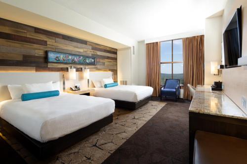 Chukchansi Gold Resort & Casino Chukchansi Gold Resort & Casino is conveniently located in the popular Coarsegold area. The property offers a wide range of amenities and perks to ensure you have a great time. Service-minded staff wi