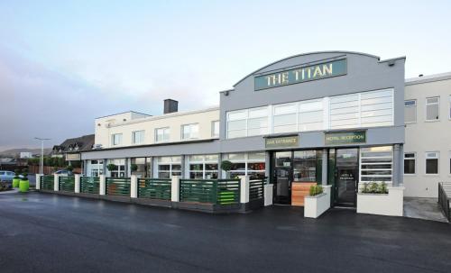 The Titan, , Glasgow