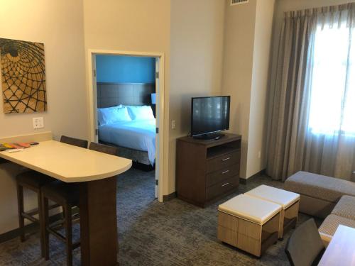 Staybridge Suites Irvine - John Wayne Airport, an IHG Hotel