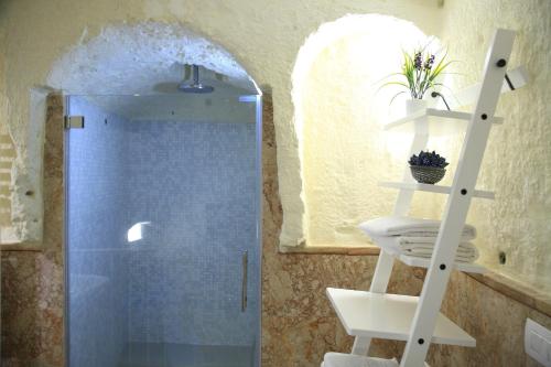 La Neviera nei Sassi