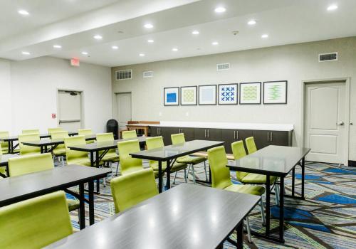 홀리데이 인 익스프레스 호텔 앤 스위트 그린빌 바이 IHG - 회의실/연회장
