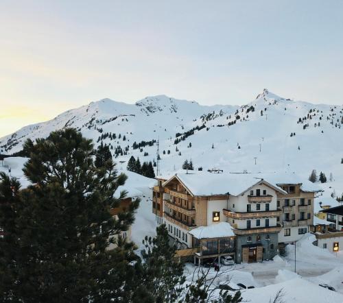 Hotel Alpenland in Obertauern, Österreich