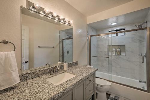 Spacious Family Home Surrounded by Mtn Views! - image 5