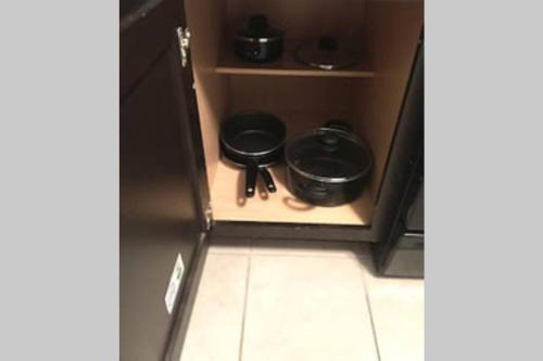 Entire Modern 2 Bedroom Apartment in Deerfield (IL)