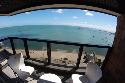 Flat com vista espetacular do mar, perto da feirinha