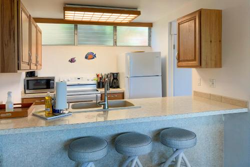 Haleakala Shores A-301, Panoramic Views, Split AC thumb 4