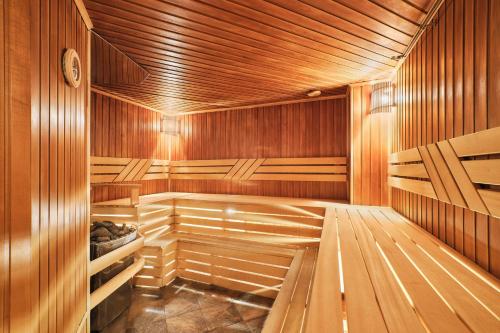 レメツォフ ホテル