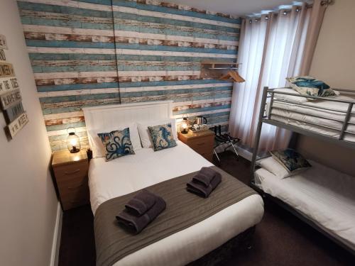 THE QUORN HOTEL 3