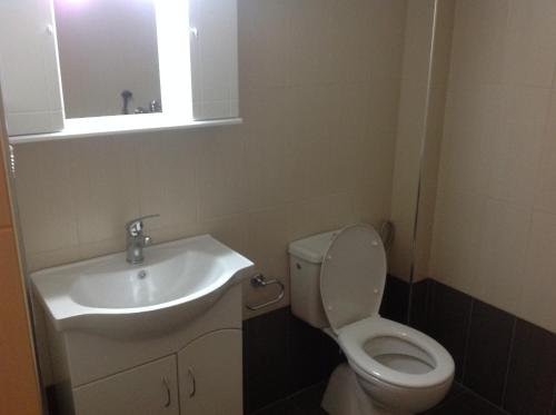 Georgias Apartments - image 7