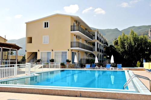 Pothos Hotel Alykes 4
