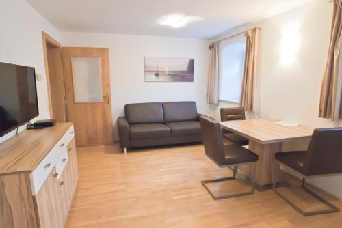 Two-Bedroom Apartment (2-3 Adults)