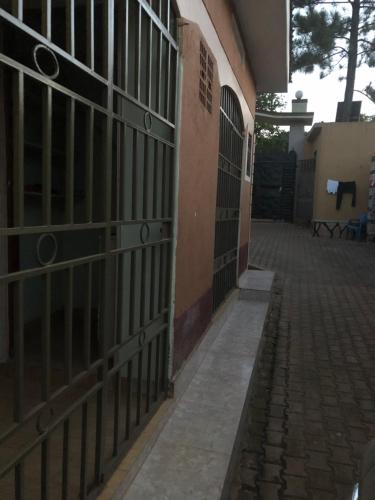 1 bedroom apartment in Kyanja on main road