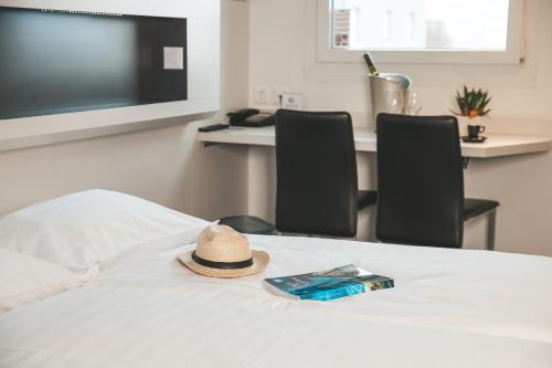 My Hotel - image 7