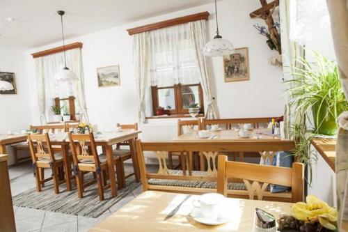 餐廳, 溫茲霍夫- 斯圖戈爾旅館 (Winzerhof - Gastehaus Stoger) in 杜倫施坦