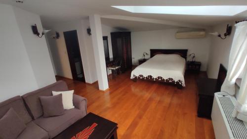 Gurko Hotel - image 14