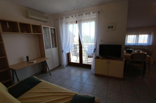 Apartments Valdina - main image