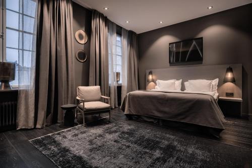 1 queen bed