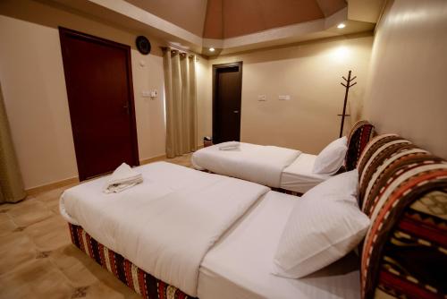 1 queen bed