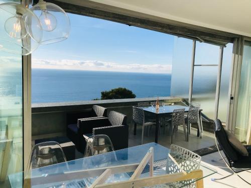 Penthouse Apartment with Sea View (213)