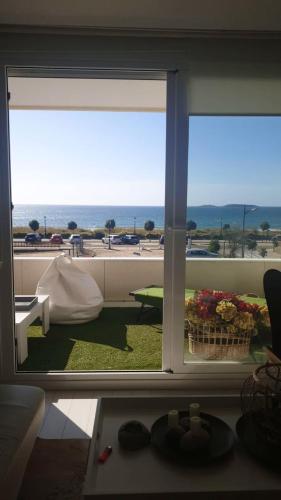 . 3 bedrooms appartement with sea view furnished terrace and wifi at Nigran