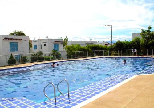 Swimming pool, Casa Quinta Vacacional con Piscina Privada Girardot in Girardot
