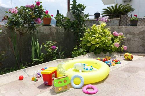 Apartment with one bedroom in Dubrovnik with furnished terrace and WiFi 600 m from the beach - image 5