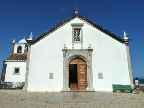 2 bedrooms house at Vila Nova de Cacela 300 m away from the beach with enclosed garden and wifi