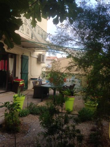 Balcony/terrace, Villa de 4 chambres avec piscine privee jardin clos et wifi a Vias a 3 km de la plage in Vias