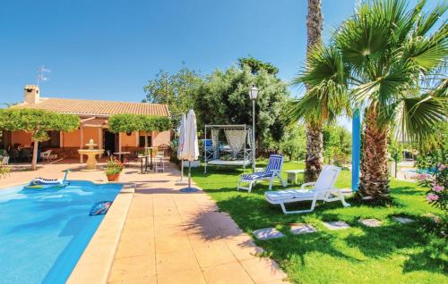  6 bedrooms villa at Alicante 800 m away from the beach with private pool enclosed garden and wifi, Pension in La Marina