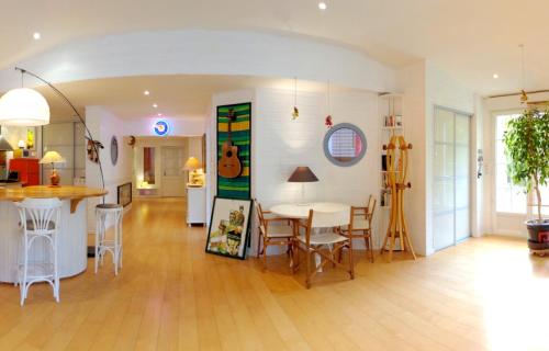 House with 3 bedrooms in Montlucon with enclosed garden and WiFi - main image