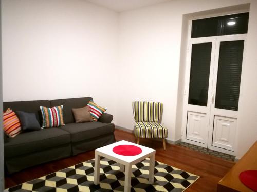  2 bedrooms appartement with city view balcony and wifi at Funchal 6 km away from the beach in Funchal