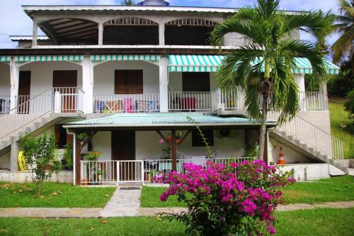 Appartement de 2 chambres a Le Gosier a 950 m de la plage avec balcon amenage et wifi - Location saisonnière - Le Gosier