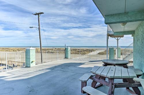 Comfy Coastal Condo On Wildwood Crest Beach! - image 2