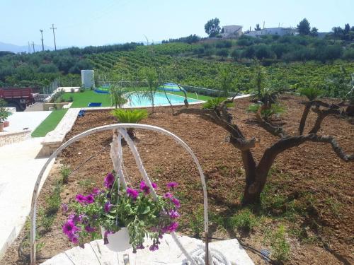 4 bedrooms villa with sea view shared pool and furnished garden at Alcamo 4 km away from the beach