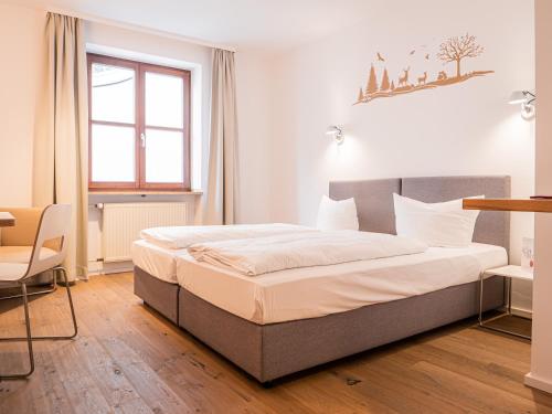 1 queen bed