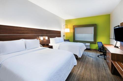 Holiday Inn Express & Suites Ozona, an IHG Hotel