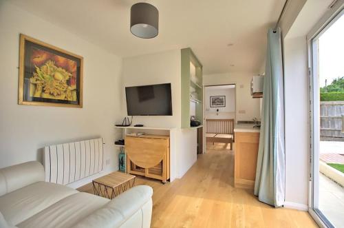 Cozy Studio Flat - Free Street Parking, , Cambridgeshire