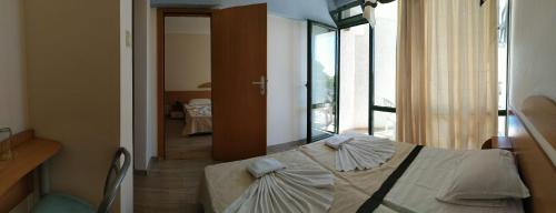 Room, family, sea view, 4 beds
