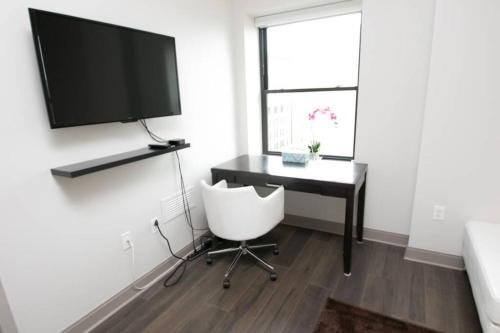 ULTRA MODERN NEW 1BR 1BA BY RITTENHOUSE DOORMAN!!!