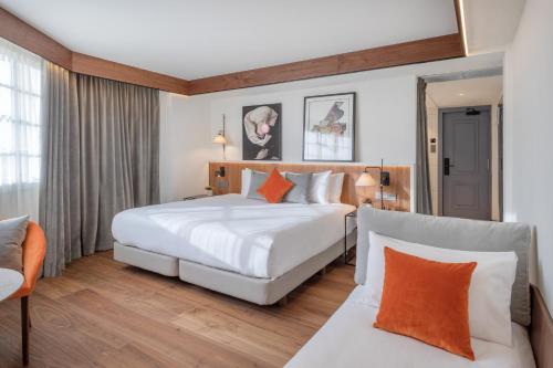 280145994 Melia White House Hotel