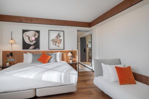 280146007 Melia White House Hotel