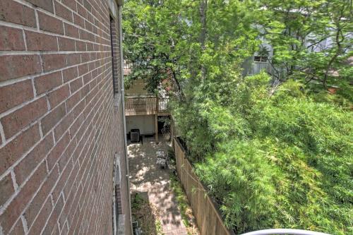 Charming Houston Townhome in Montrose Neighborhood - main image