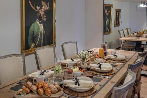 280148596 Melia White House Hotel