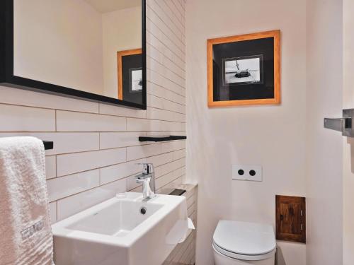 Steamboat 2 bedroom with mountain view and central location - Apartment - Thredbo